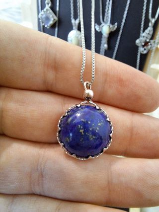 Collana Lapislazzuli: ciondolo naturale