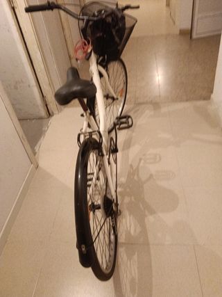 Bicicleta paseo blanca