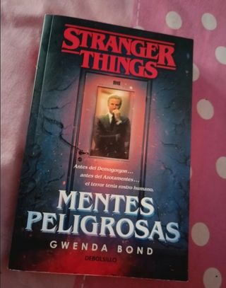 Libro Stranger Things (Mentes Peligrosas) 