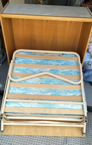 Armario cama plegable madera con colchón 