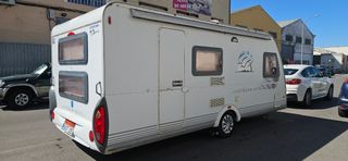 Caravana Knaus Südwind 500 con aire y mover 