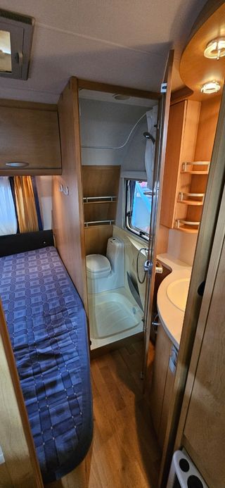 Caravana Knaus Südwind 500 con aire y mover 