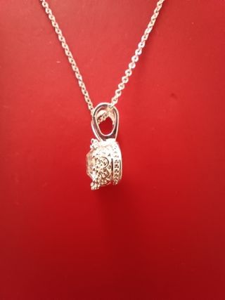 Cadena y colgante de plata
