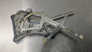 ELEVALUNAS DELANTERO DERECHO BMW SERIE 7 (E32) 51