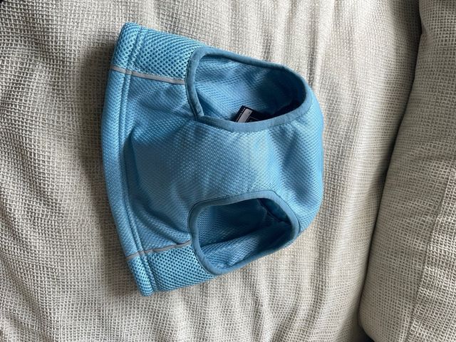 Chaleco Hurtta refrigerante azul