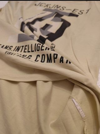 3 Camisetas Jack & Jones: Roja, Blanca y Amarilla