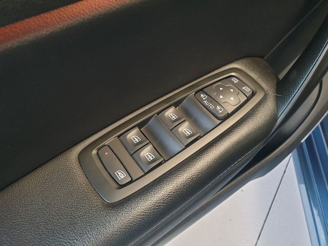 Renault Megane Limited Energy 