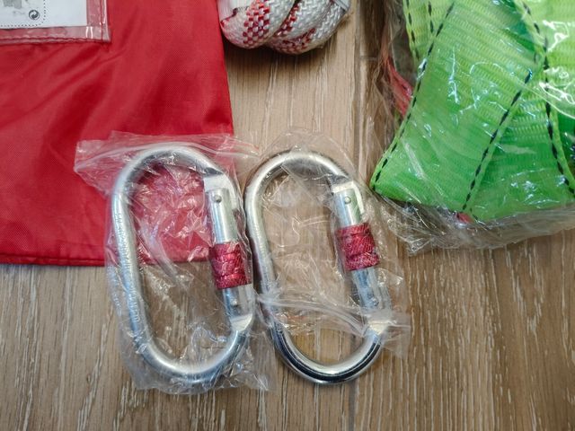 Imbracatura anticaduta non aperta