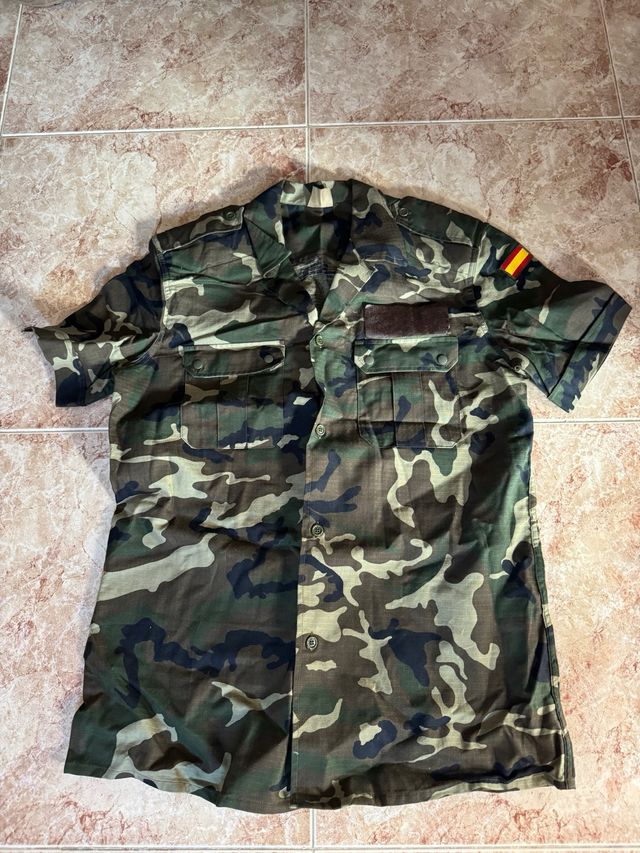 mimeta militar mimetizada antigua