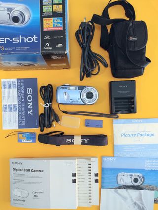 Sony DSC-P73 4.1 MP Digicam Sensore CCD con scheda