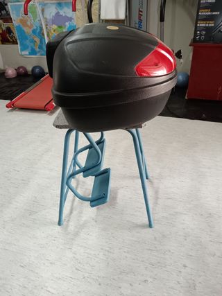 Baúl moto 54L - Rojo