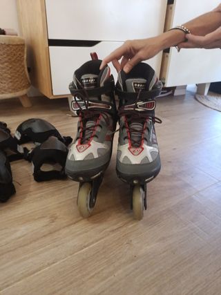 Patines Rollerblade talla 43 + protecciones