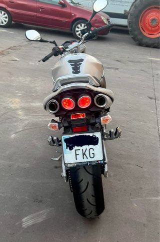 Suzuki GSR 600 - Motocicleta