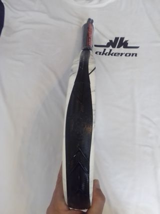 PALA DE PADEL AKKERON COBRA EXCELSIOR A22.