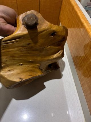 Cesta de madera artesanal
