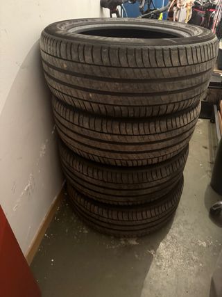 Neumáticos Michelin Primacy 235/55 R18 104 Y
4 uni