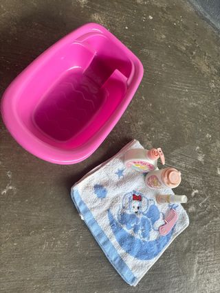Bañera+toalla+set bebé Nenuco
