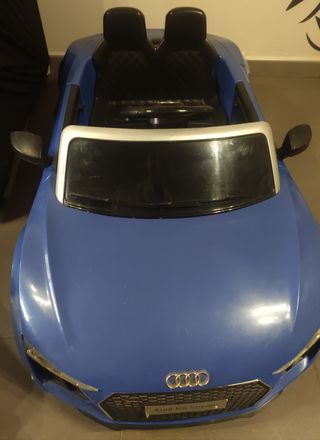Se vende vehículo de paseo Audi R8