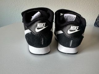 Zapatillas Nike MD Valiant bebé