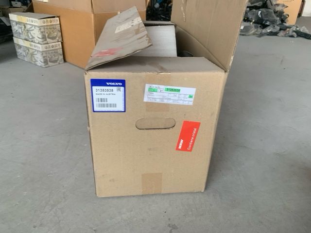 Faro Volvo V70, S80, XC70 Izquierdo.