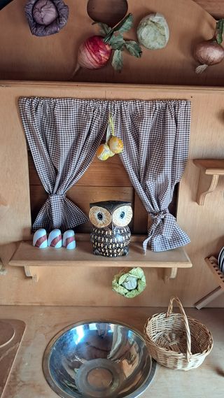 Cocinita de madera para niños.