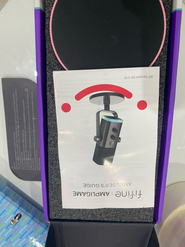 Micrófono AM8P: Micrófono de escritorio rosa