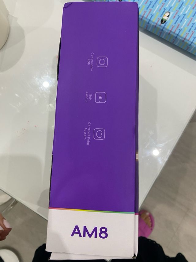 Micrófono AM8P: Micrófono de escritorio rosa