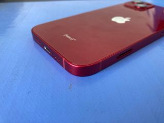 Custodia rossa per iPhone 13