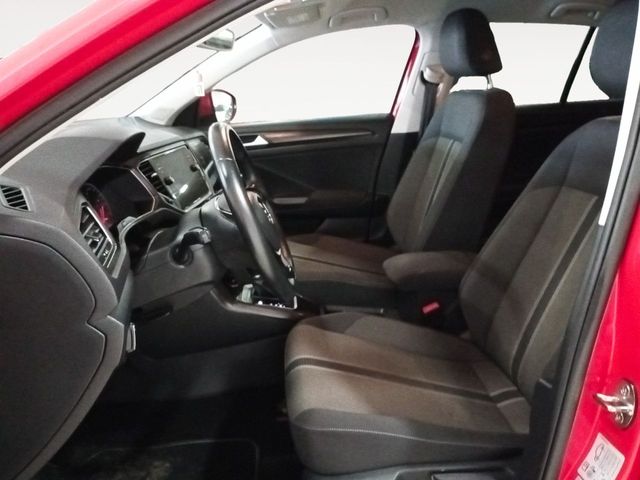 Volkswagen T-Roc Advance