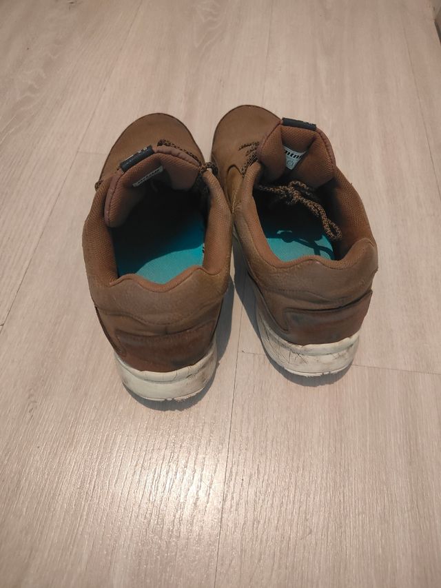 Zapatillas Mustang marrón - Talla 41