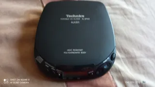 Reproductor CD Portátil Technics SL-XP140