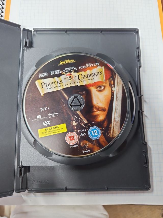 DVD Piratas del Caribe: La Maldición de la Perla N