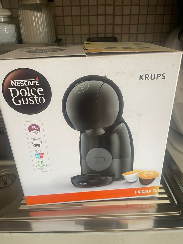 Macchina caffè Nescafè Dolce Gusto