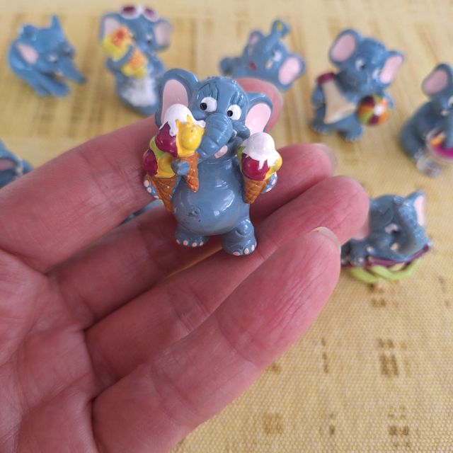 10 Sorpresine Elefanti Kinder