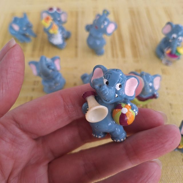 10 Sorpresine Elefanti Kinder