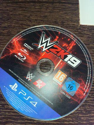 FIFA 22 PS4 (PlayStation 4) y Ww2 k19
