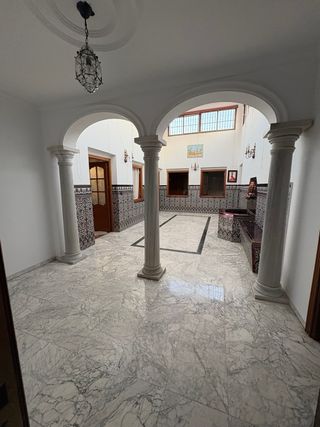 2 colonne in marmo bianco