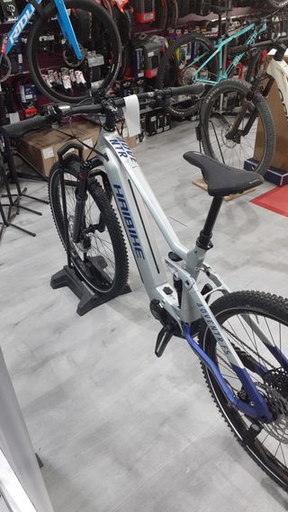 Haibike Adventr FS 9: E-bike Gris