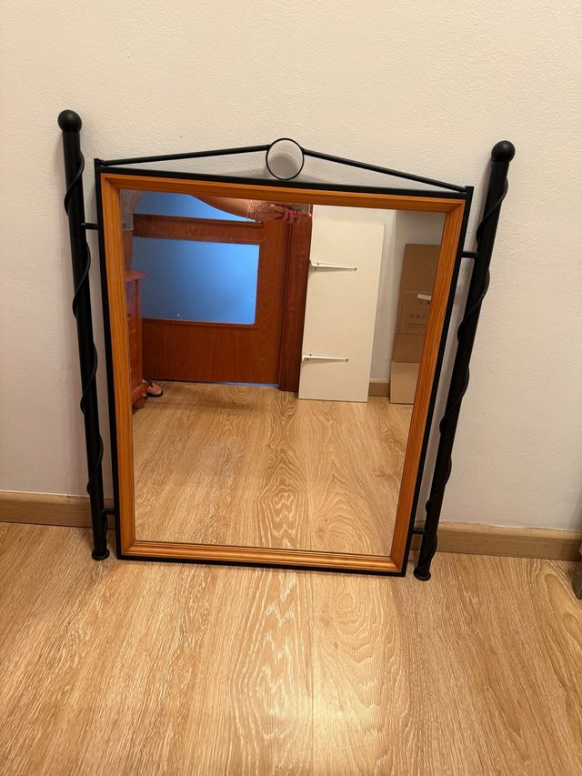 Specchio in ferro battuto e legno massello