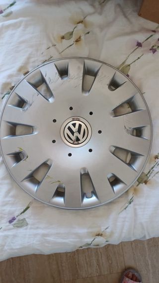 3 tapacubos de coche  originales  wolswaguen