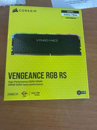 RAM Corsair Vengeance RGB 16GB