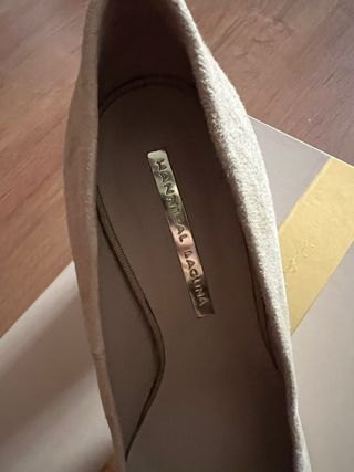 Zapato tacón Hannibal Laguna beige