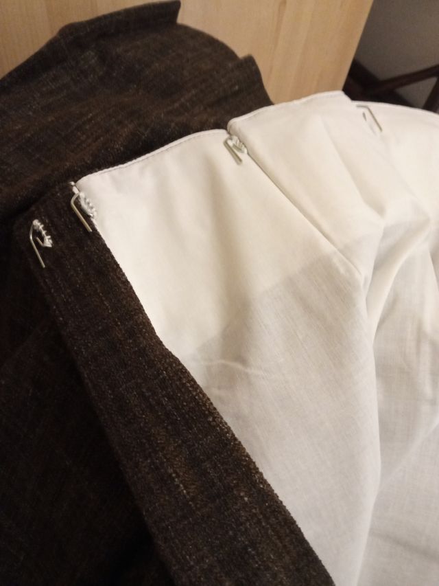 Cortinas marrones de tela