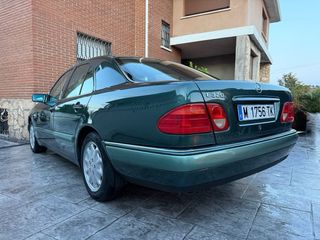 Mercedes-Benz Clase E 1996