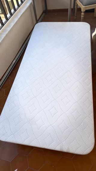 Colchón y somier nuevos