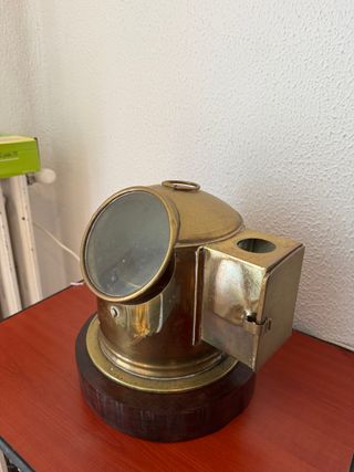 Brújula náutica antigua - Lámpara