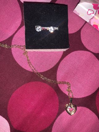 Collar corazón + pendientes brillantes