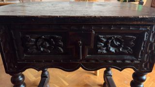 Mesa muy antigua S.XVI-XVII