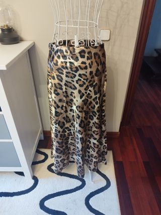 Falda midi leopardo 
