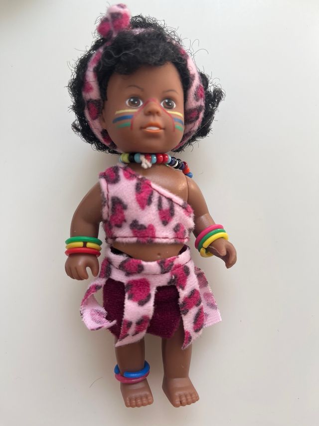 Coleção: 6 Bonecas Interculturais Típicas